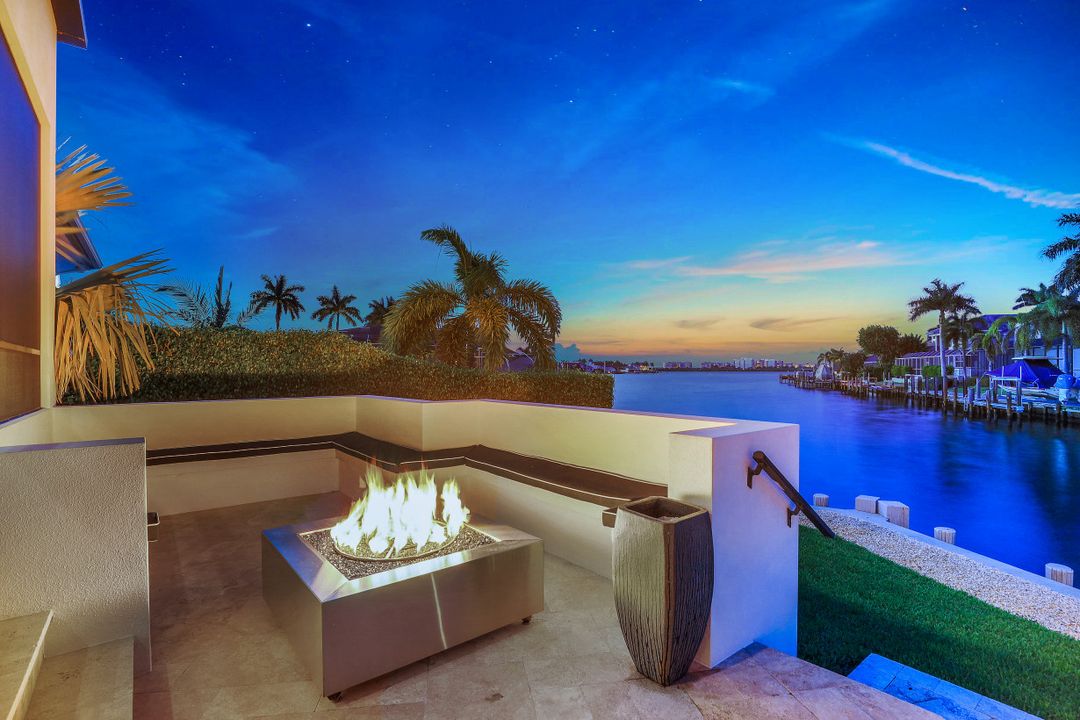 480 Parkhouse Ct, Marco Island, FL 34145