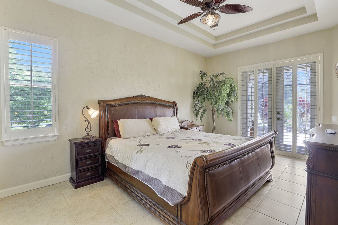 27031 Homewood Dr, Bonita Springs, FL 34135