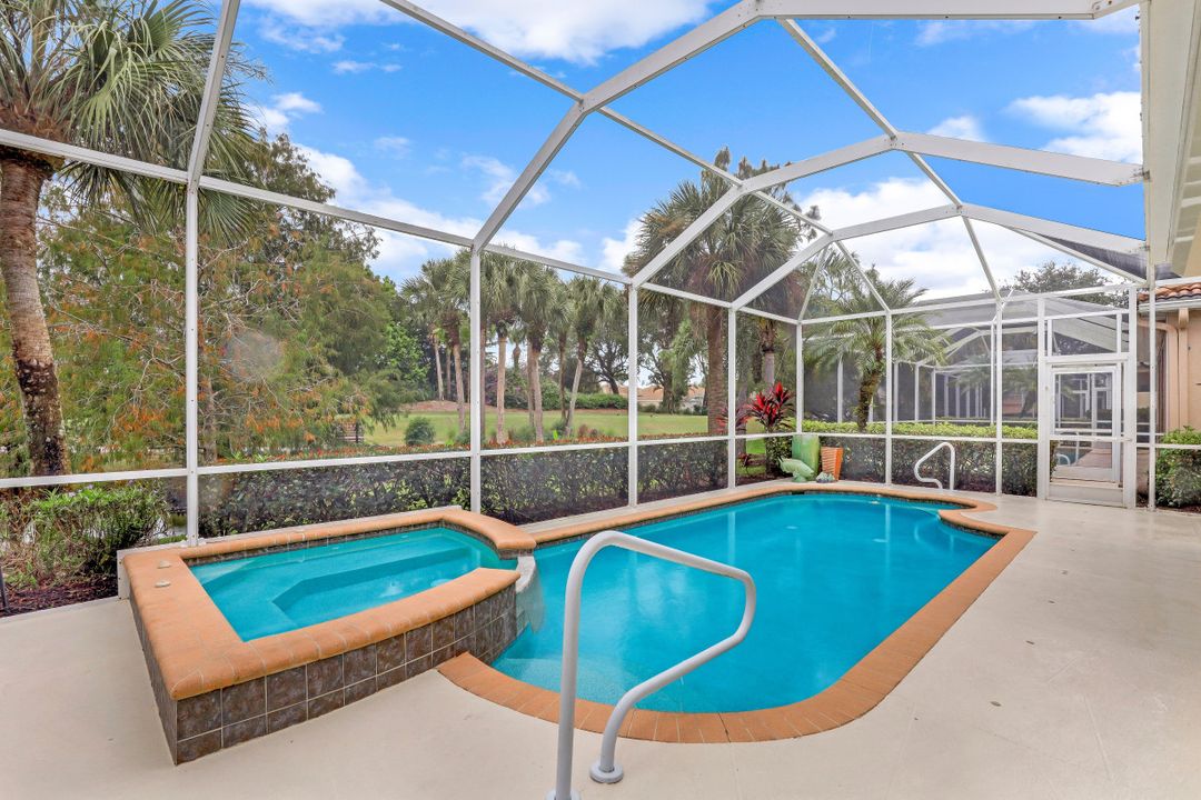 3599 Grand Cypress Dr, Naples, FL 34119