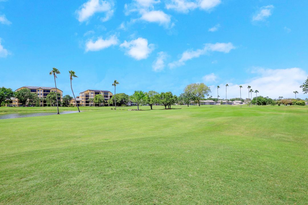 97 Silver Oaks Cir #2203, Naples, FL 34119