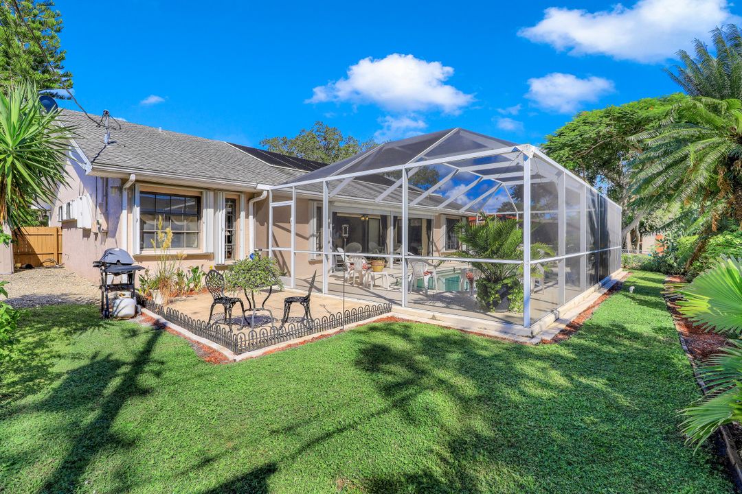 27527 Baretta Dr, Bonita Springs, FL 34135