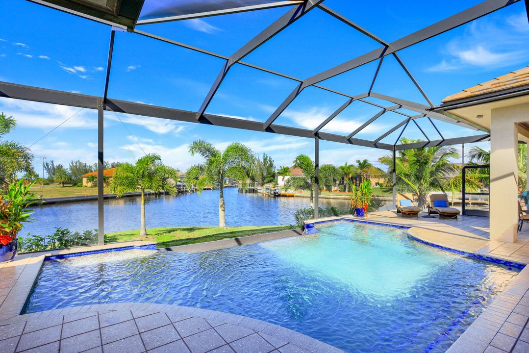 128 NW 39th Ave, Cape Coral, FL 33993