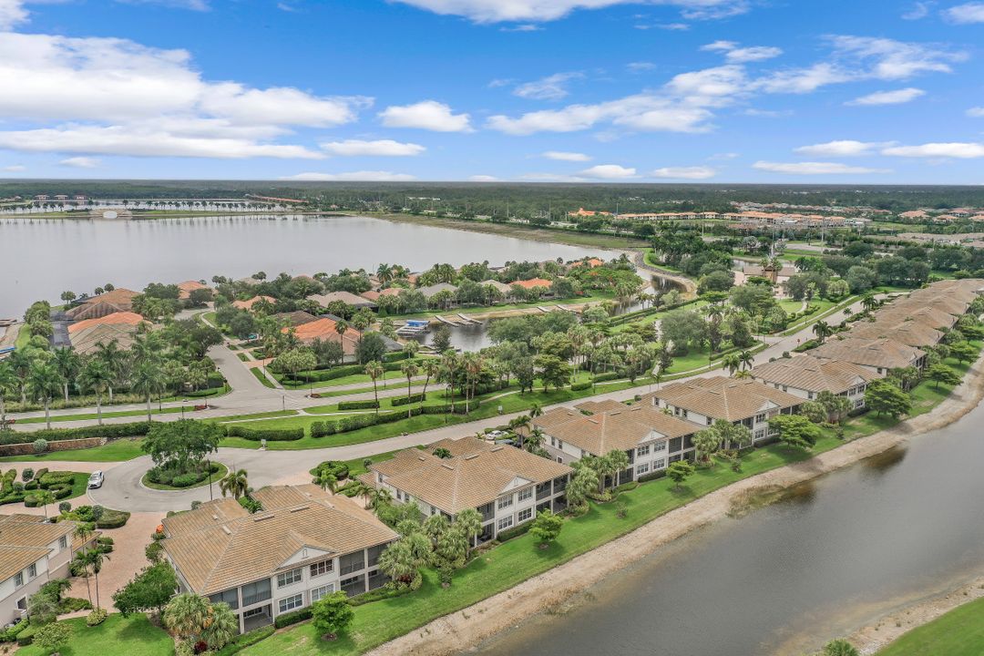 8735 Coastline Ct #102, Naples, FL 34120