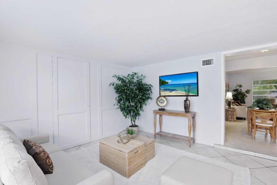 1637 Winkler Ave, Fort Myers, FL 33901