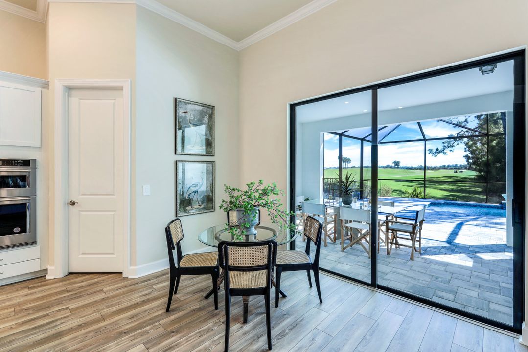 9528 Curlew Dr, Naples, FL 34120