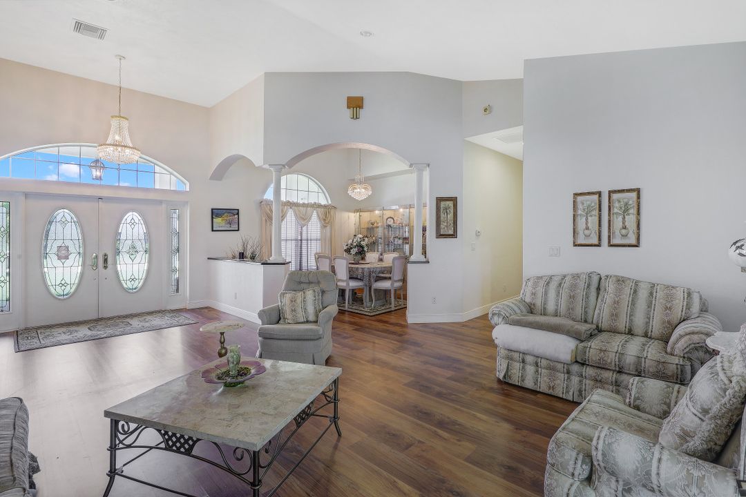6705 Overlook Dr, Fort Myers, FL 33919