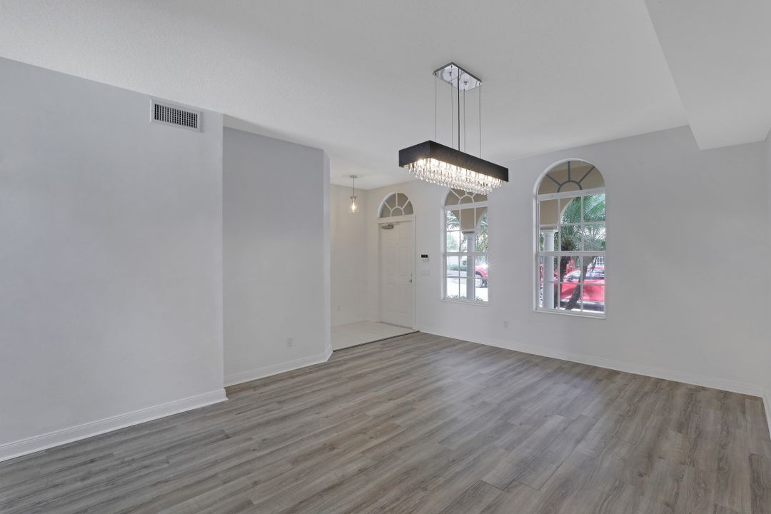 3459 Bravada Way, Naples, FL 34119