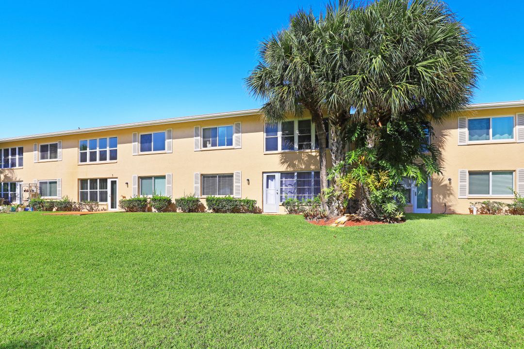 4001 Ice Castle Way #5, Naples, FL 34112