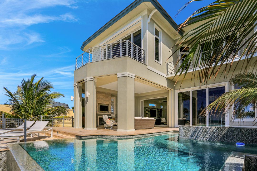 27380 Hickory Blvd, Bonita Springs, FL 34134