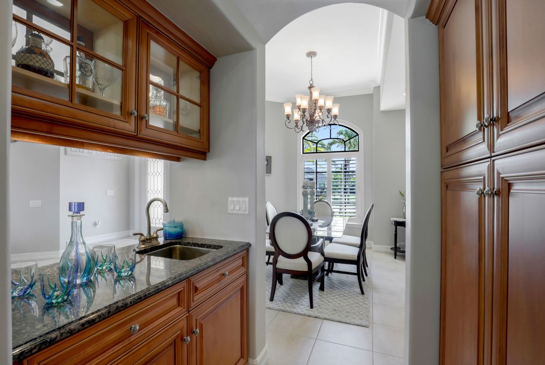 2227 SW 54th Ln, Cape Coral, FL 33914