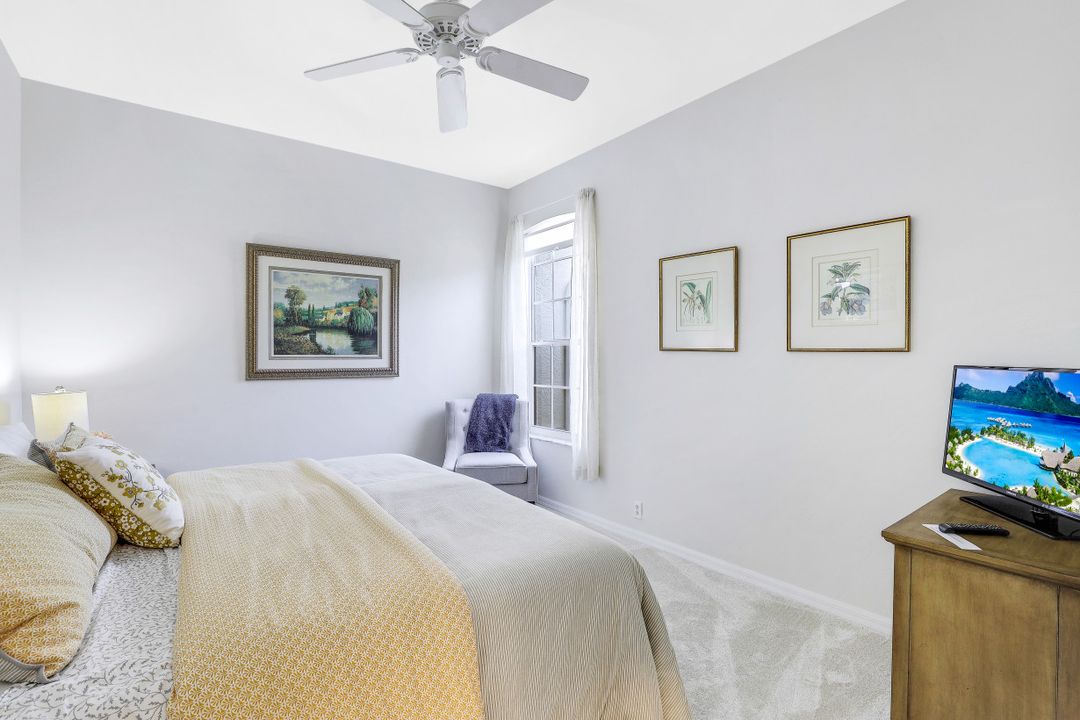 8255 Danbury Blvd #202, Naples, FL 34120