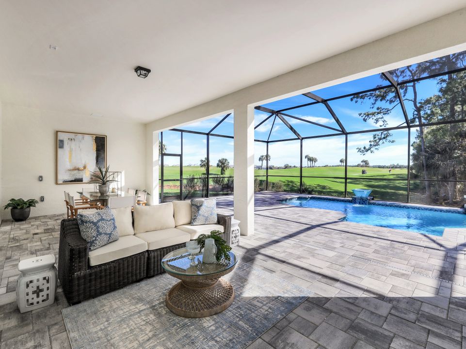 9528 Curlew Dr, Naples, FL 34120