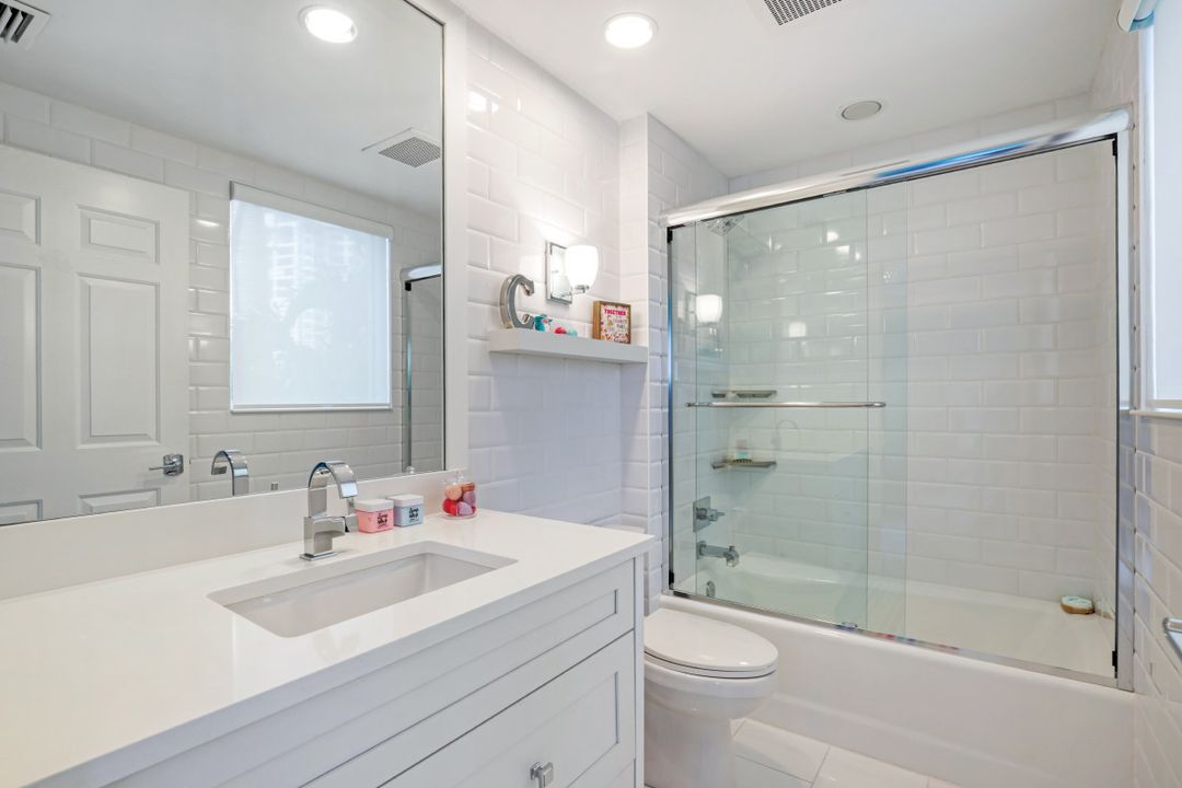 8720 Bay Colony Dr, Naples, FL 34108