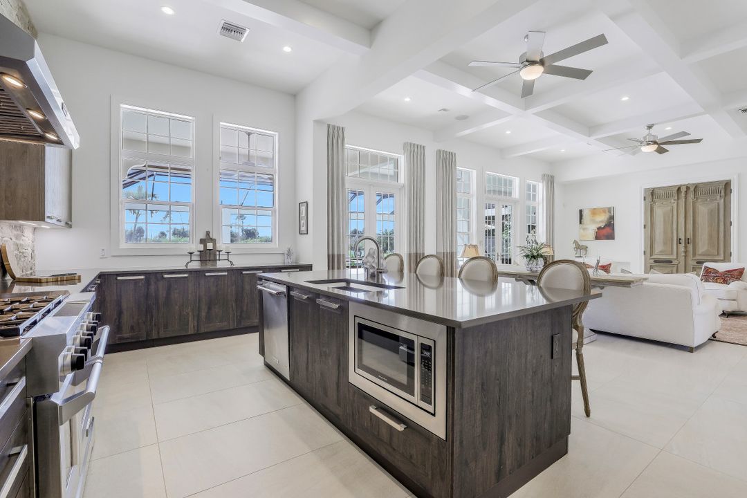 3202 Cullowee Ln, Naples, FL 34114