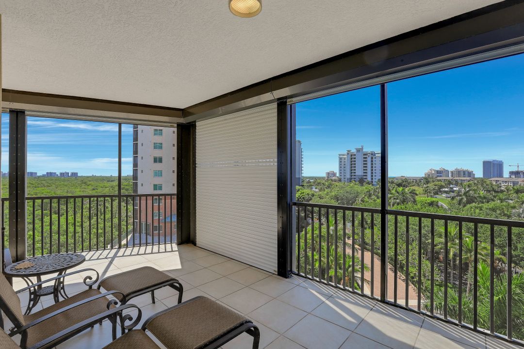 455 Cove Tower Dr #704, Naples, FL 34110