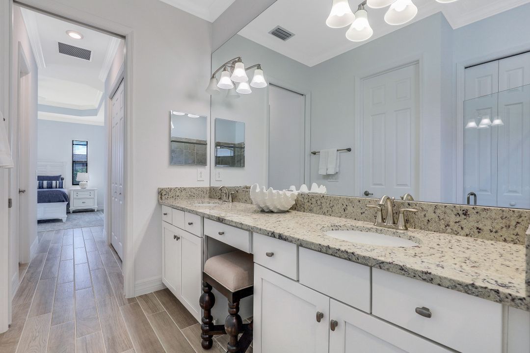 28081 Foxrock Ct, Bonita Springs, FL 34135