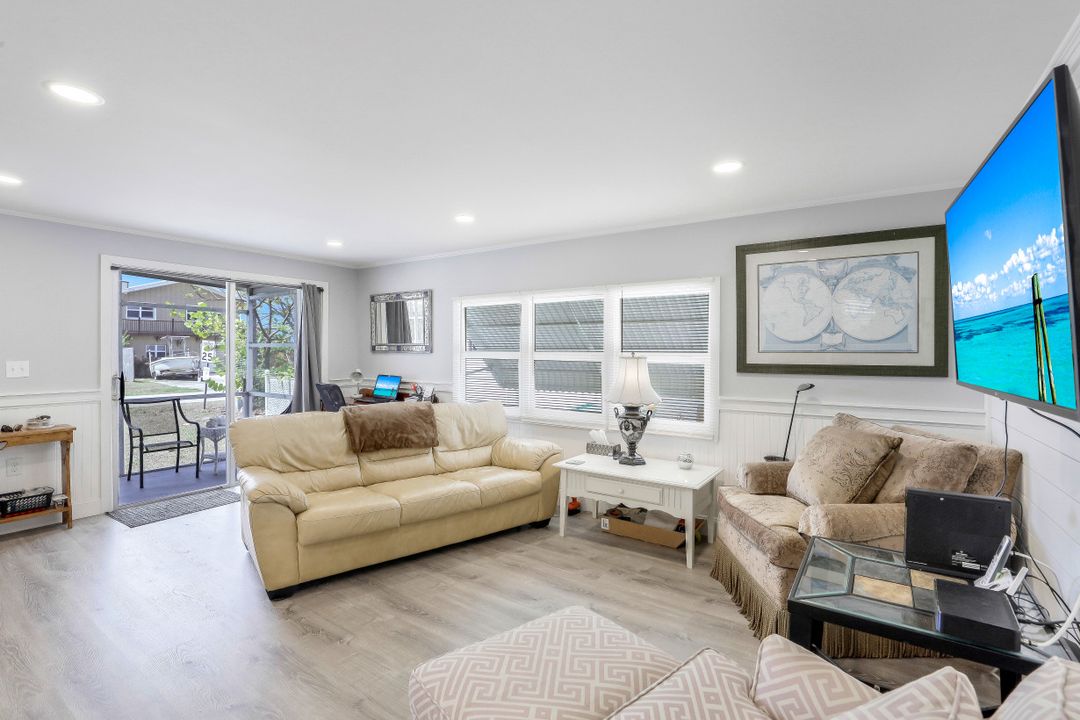 625 Palm Dr, Goodland, FL 34140