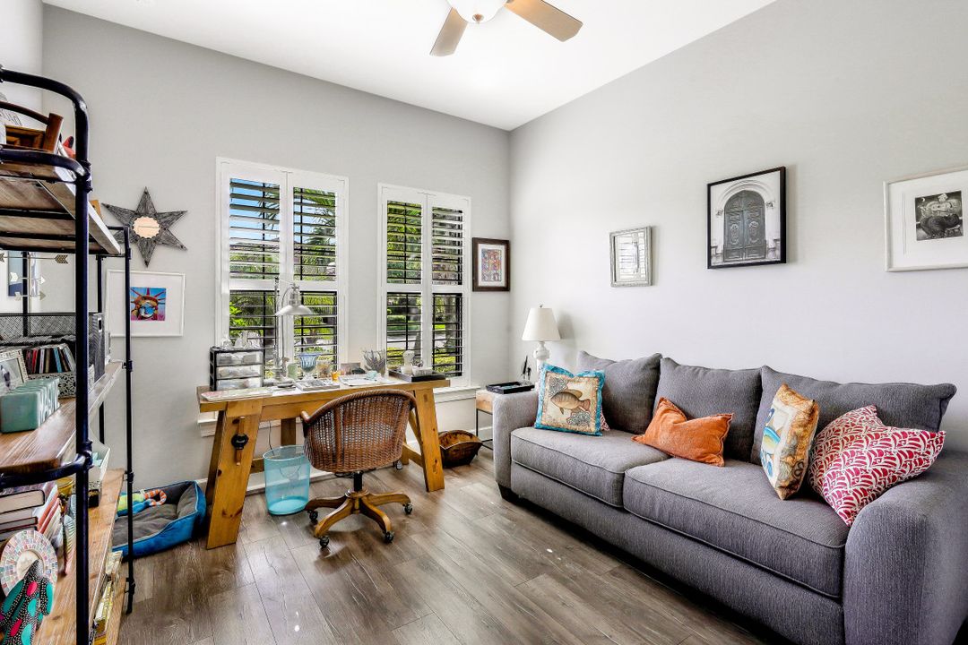 8447 Palacio Terrace W, Naples, FL 34114