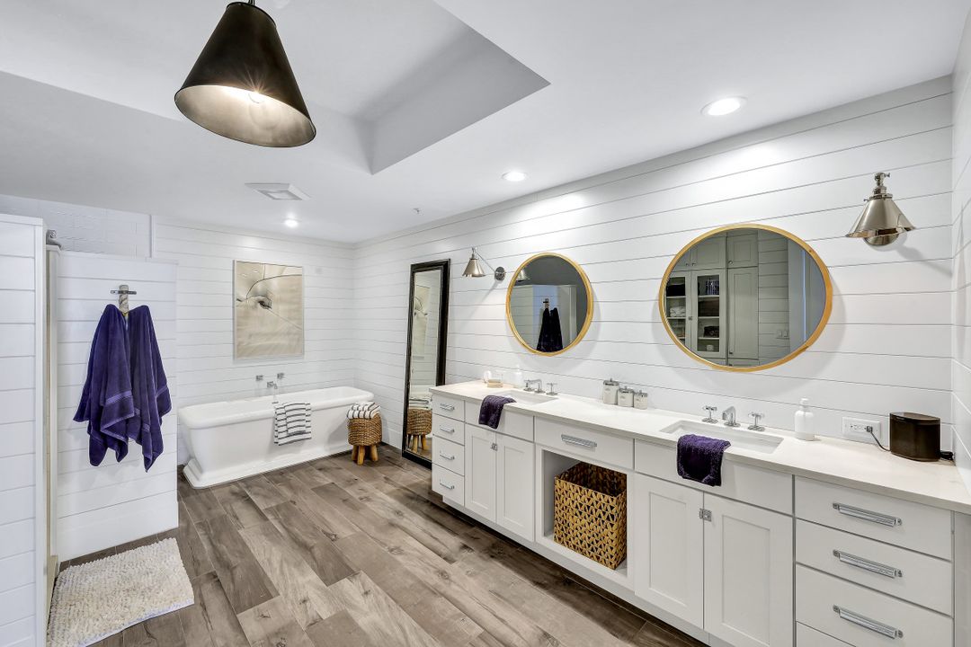 970 Cape Marco Dr #1707, Marco Island, FL 34145