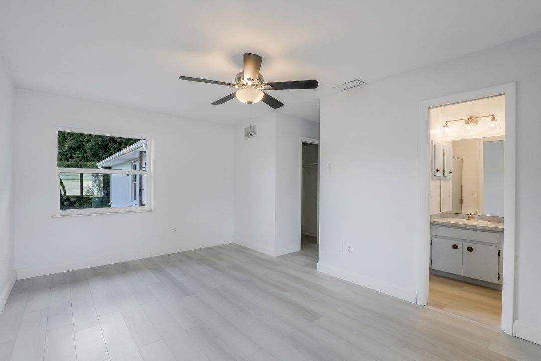 9404 Brewton Ave, Englewood, FL 34224
