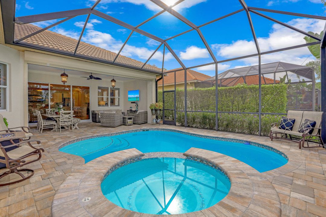 10801 Longshore Way E, Naples, FL 34119