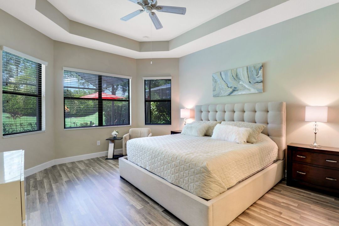 9097 Isla Bella Cir, Bonita Springs, FL 34135