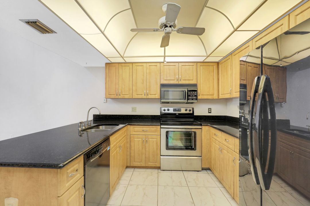 8815 Somerset Blvd, Fort Myers, FL 33919