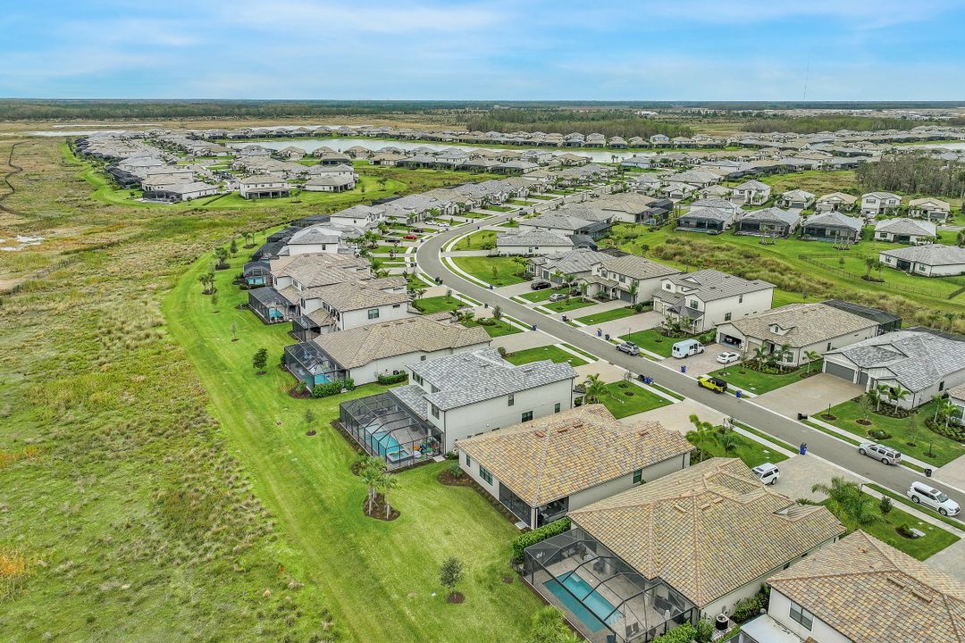 17624 Kinzie Ln, Estero, FL 33928