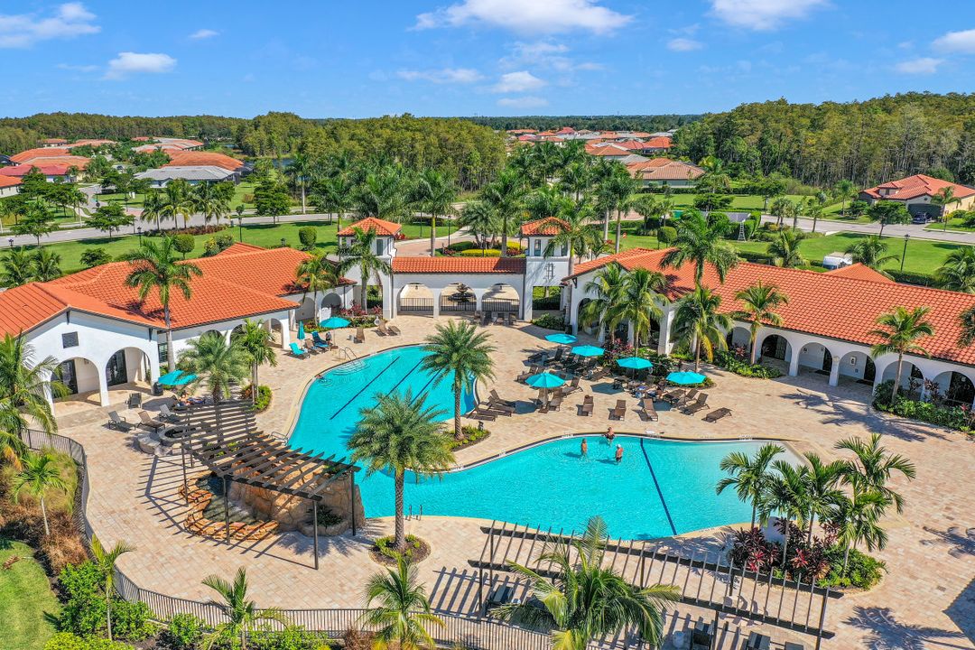 11866 White Stone Dr, Fort Myers, FL 33913