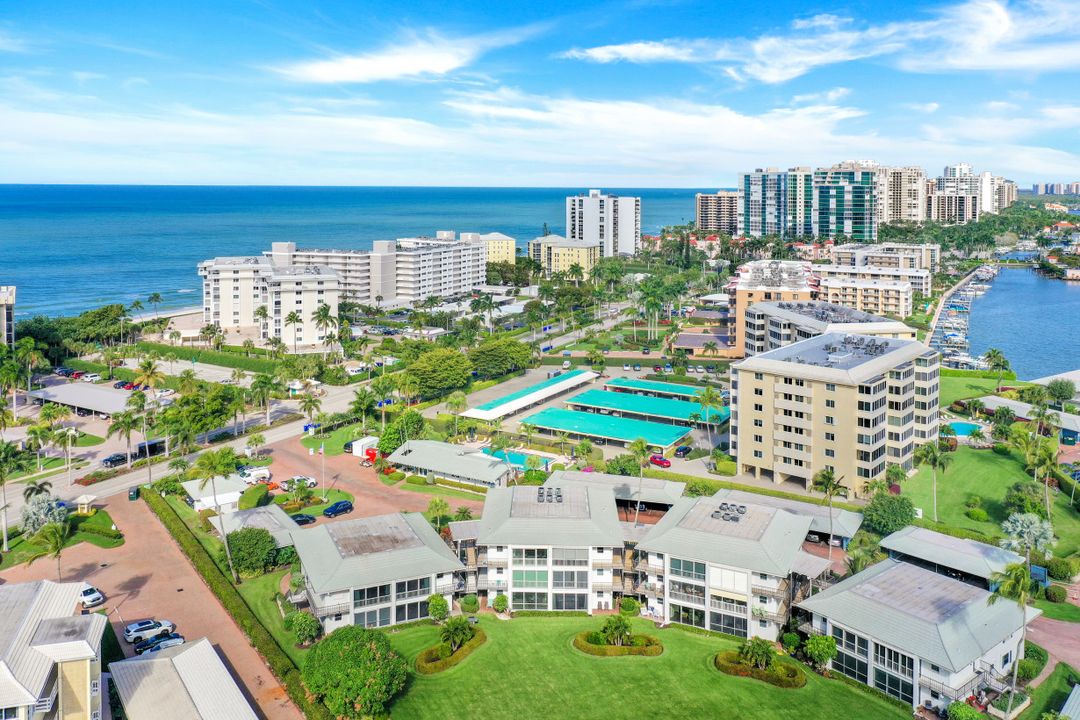 3400 Gulf Shore Blvd N #J-1, Naples, FL 34103