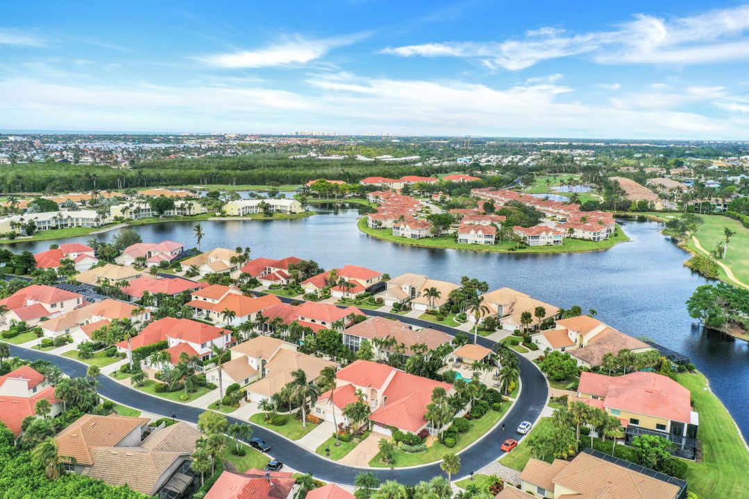 2180 Paget Cir, Naples, FL 34112