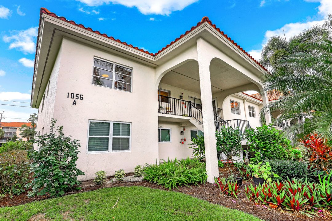 1056 Forest Lakes Dr #A 201, Naples, FL 34105