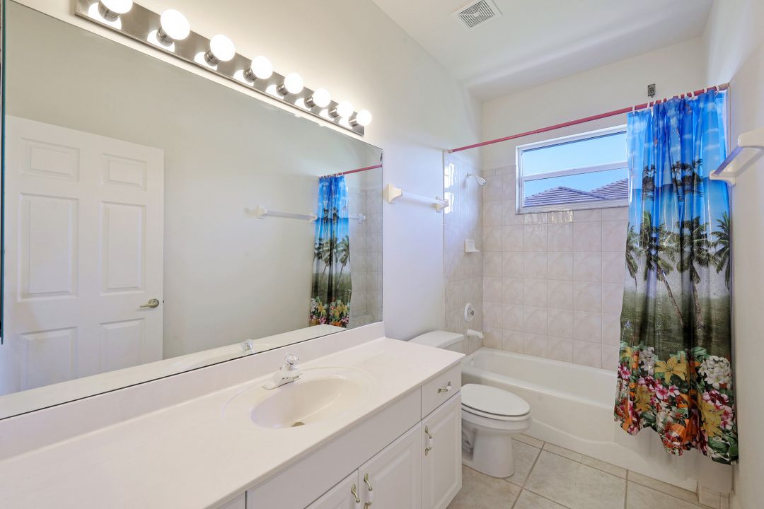 718 Nautilus Ct, Marco Island, FL 34145