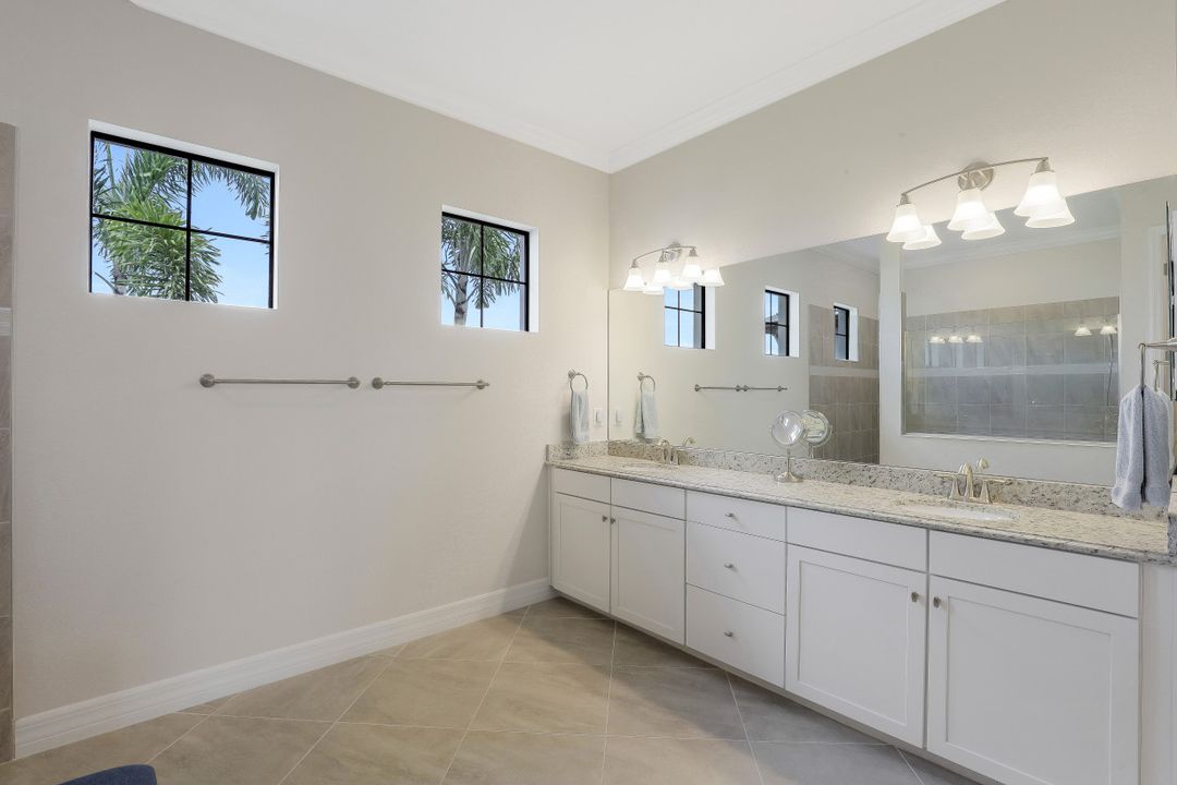 17441 Elkgrove Ln, Estero, FL 33928