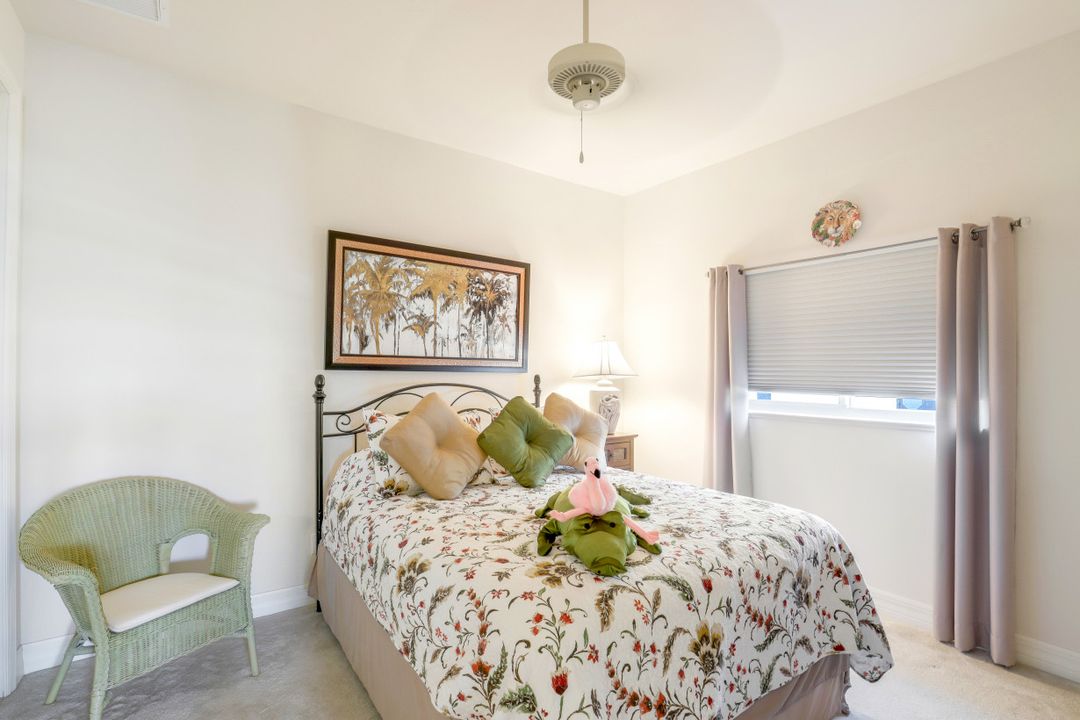 5219 SW 5th Pl, Cape Coral, FL 33914