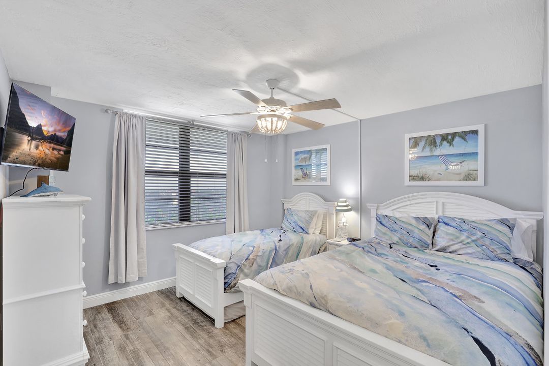 440 Seaview Ct #1002, Marco Island, FL 34145