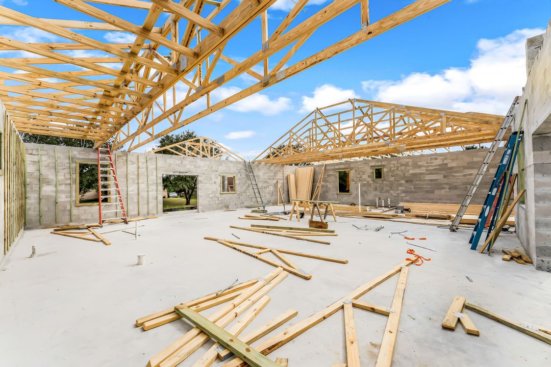 431 Pinafore Ave, Lehigh Acres, FL 33974