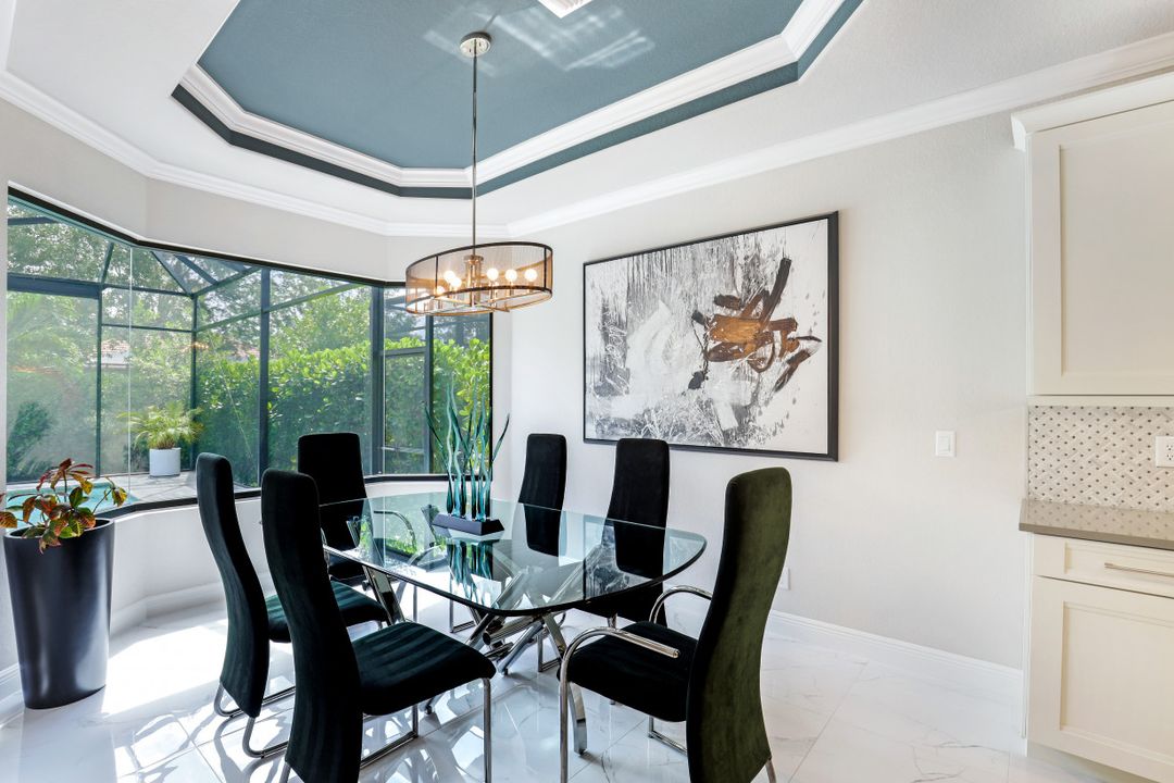 10086 Palazzo Dr, Naples, FL 34119