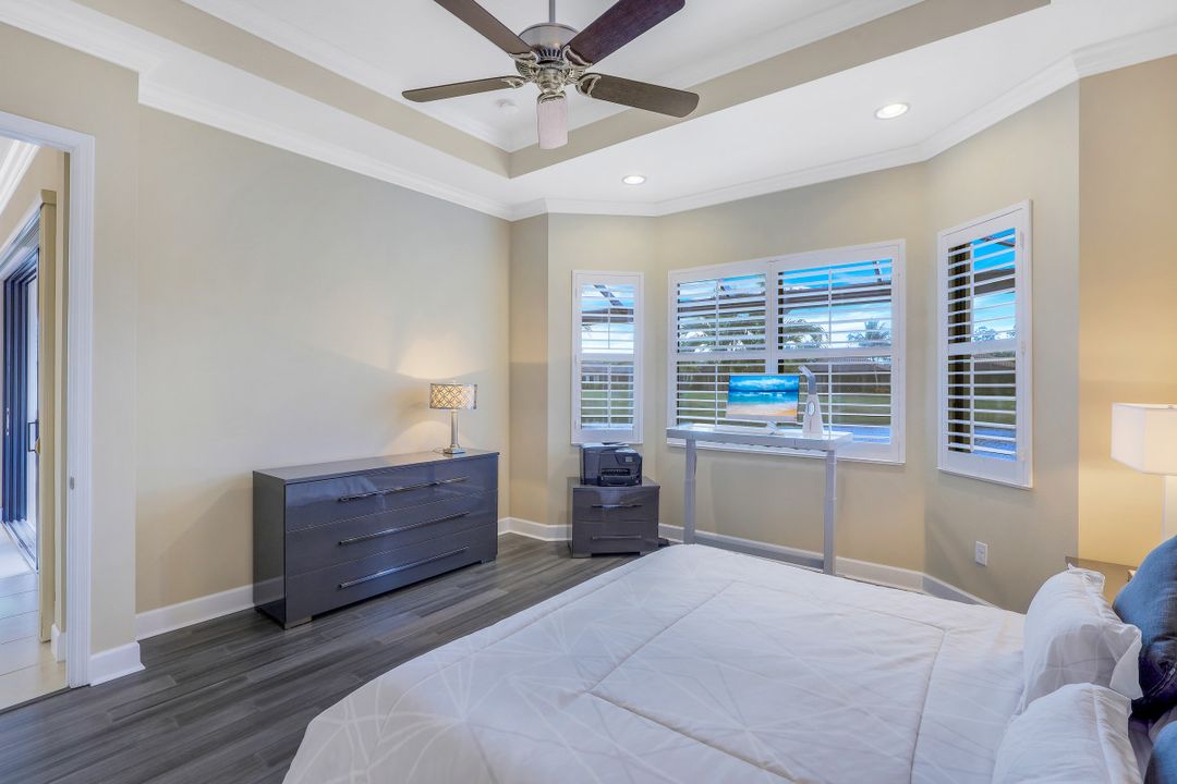 9366 Isla Bella Cir, Bonita Springs, FL 34135