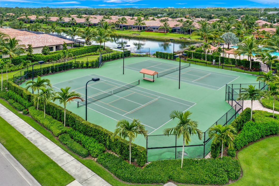 9167 Isla Bella Cir, Bonita Springs, FL 34135