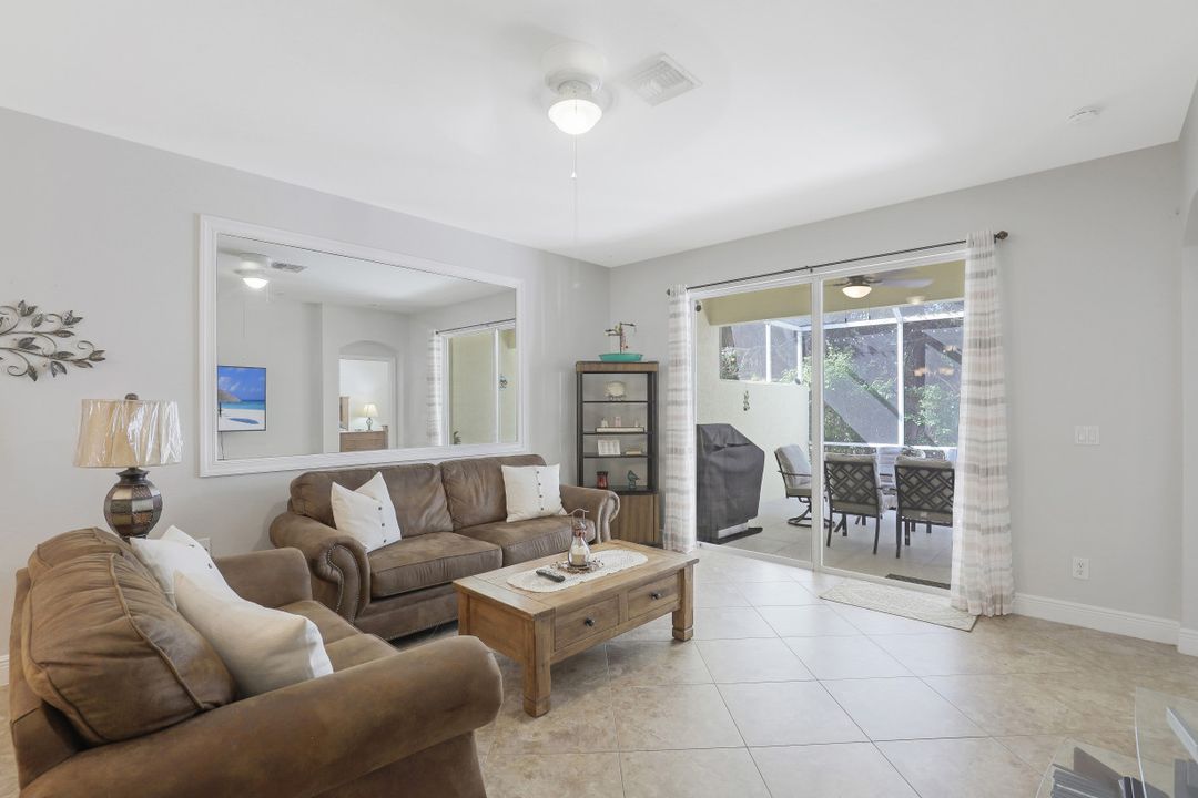 7782 Berkshire Pines Dr, Naples, FL 34104