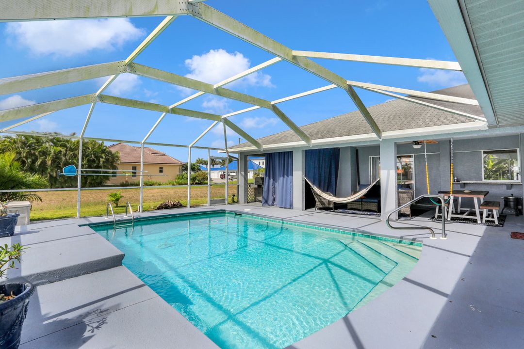 1021 NW 43rd Ave, Cape Coral, FL 33993