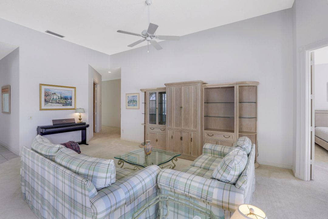 4409 Novato Ct, Naples, FL 34109