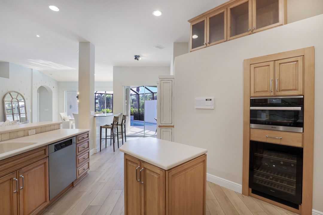 10304 Cape Roman Rd, Bonita Springs, FL 34135