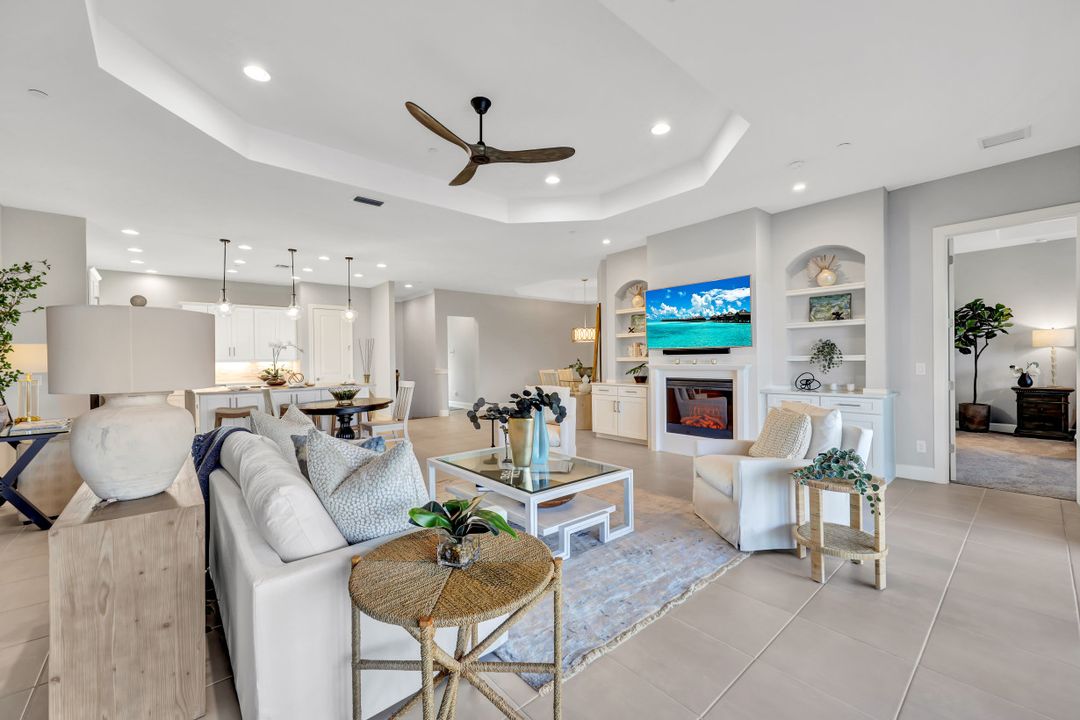 9645 Montelanico Loop #203, Naples, FL 34119