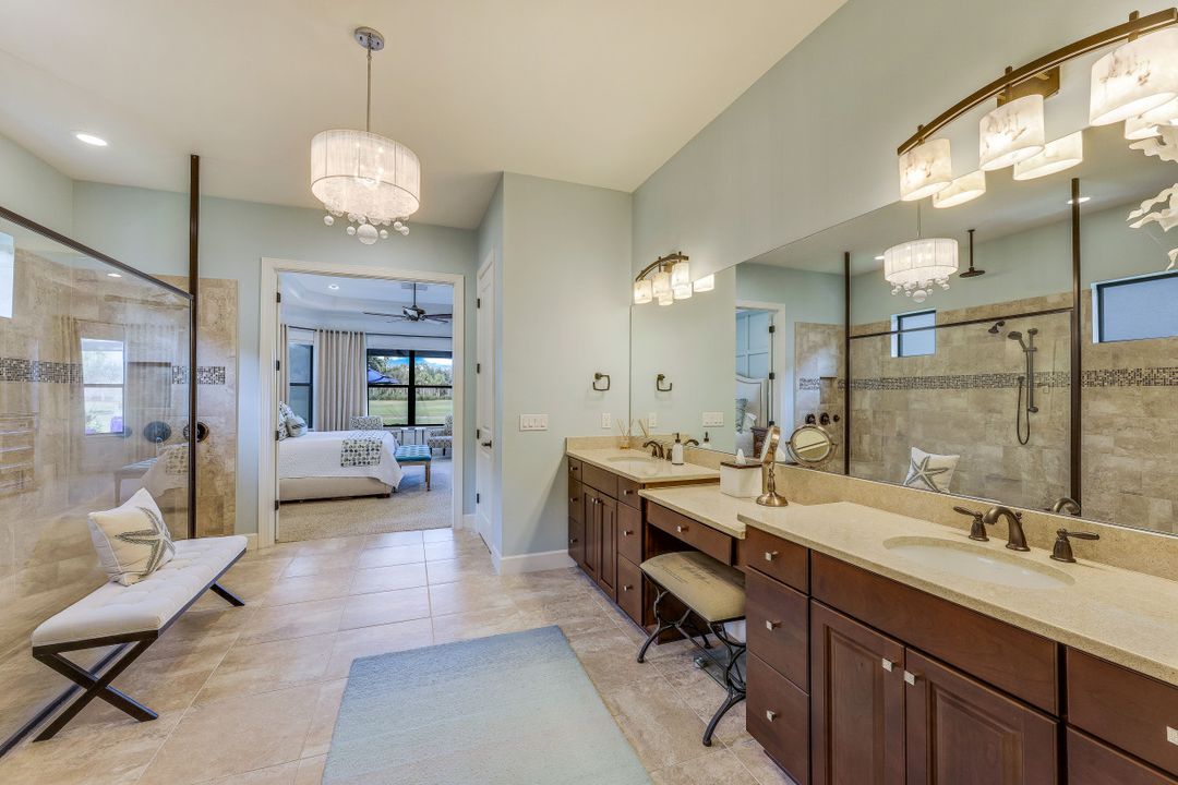 8848 Savona Ct, Naples, FL 34119