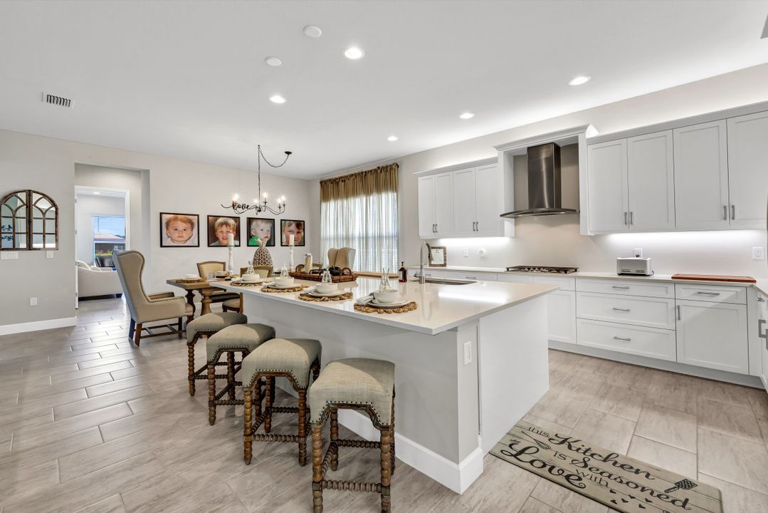 11723 Peony Ter, Naples, FL 34120