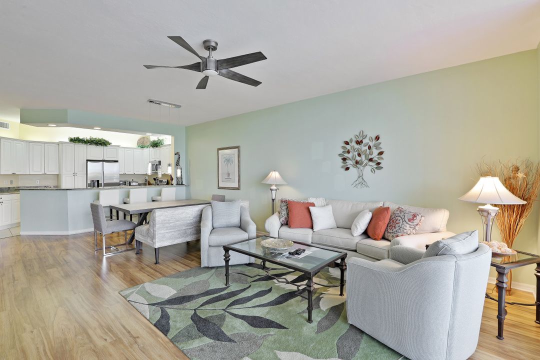 410 Flagship Dr #505, Naples, FL 34108