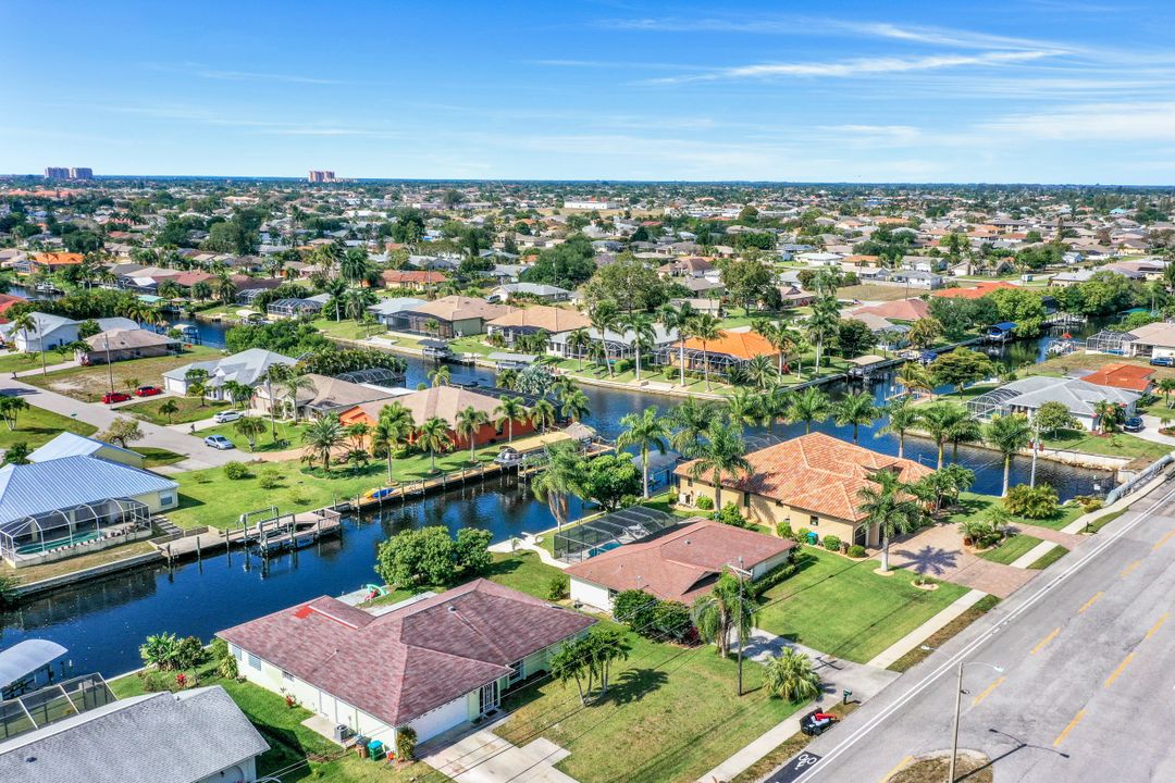 432 Mohawk Pkwy, Cape Coral, FL 33914