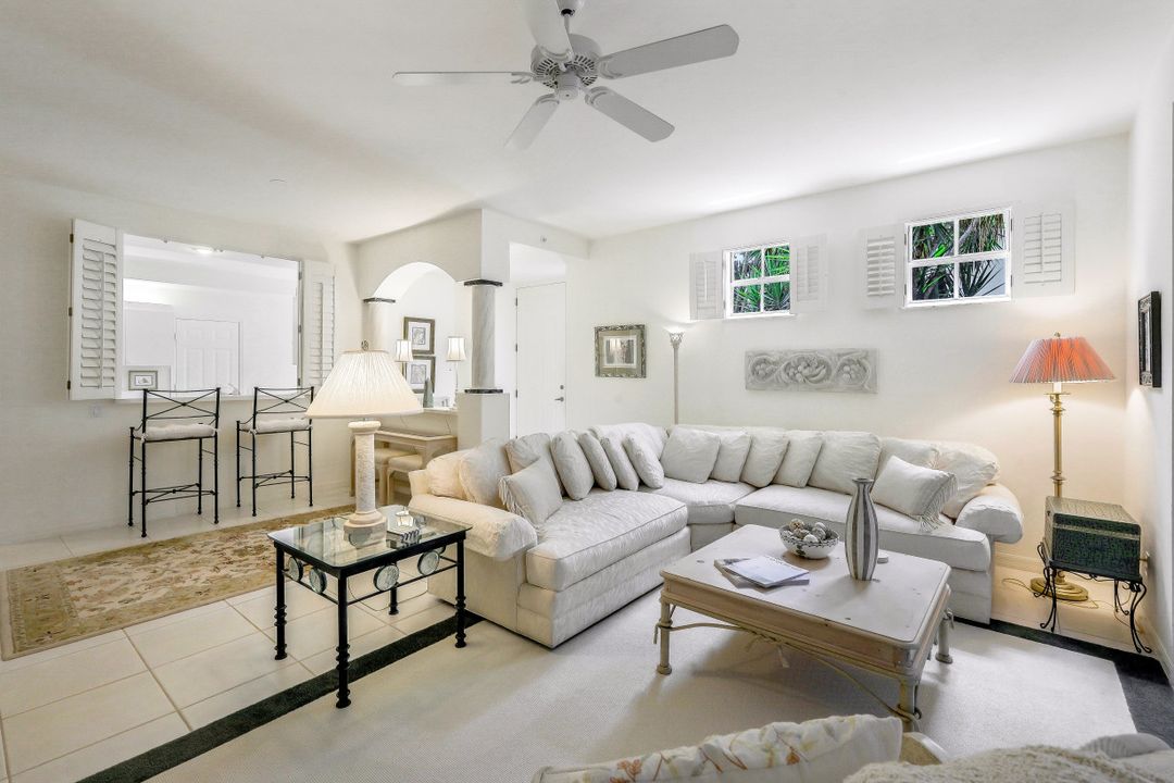 700 Lambiance Cir Apt 101, Naples, FL 34108